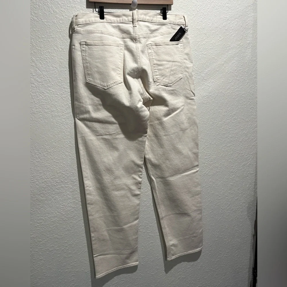 New Men's Banana Republic Organic Cotton relaxed fit light wash jean pants 36X36